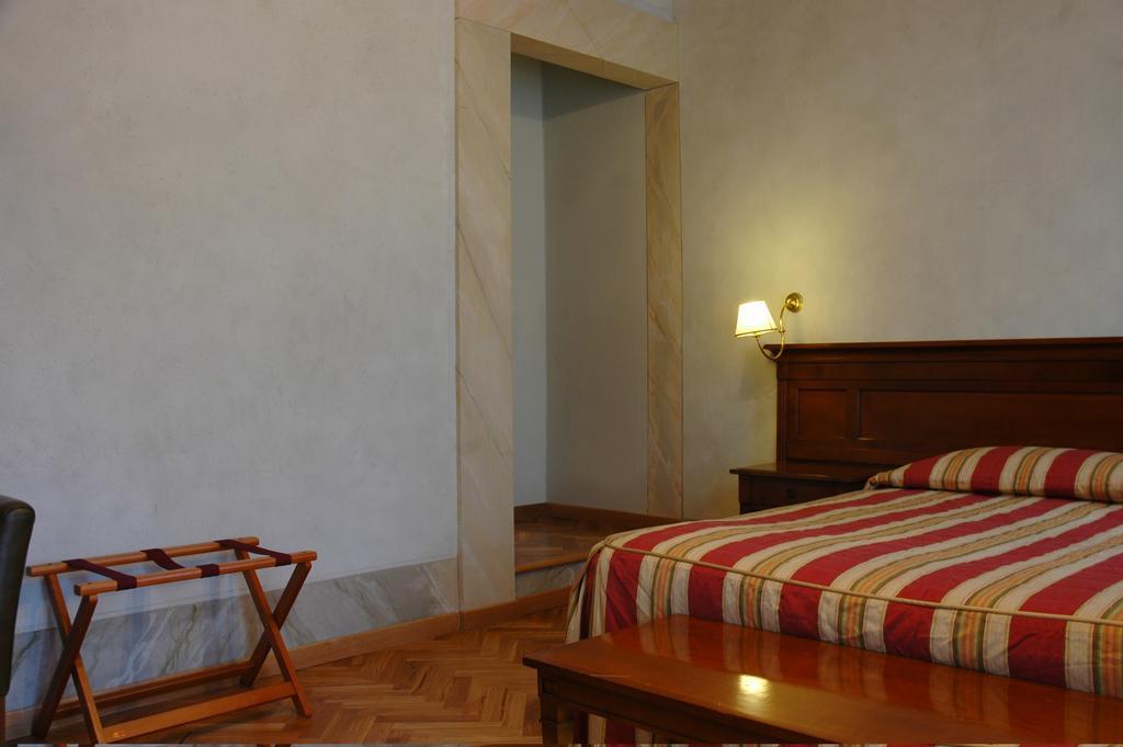 Hotel Villa Aurora Φιέζολε Εξωτερικό φωτογραφία