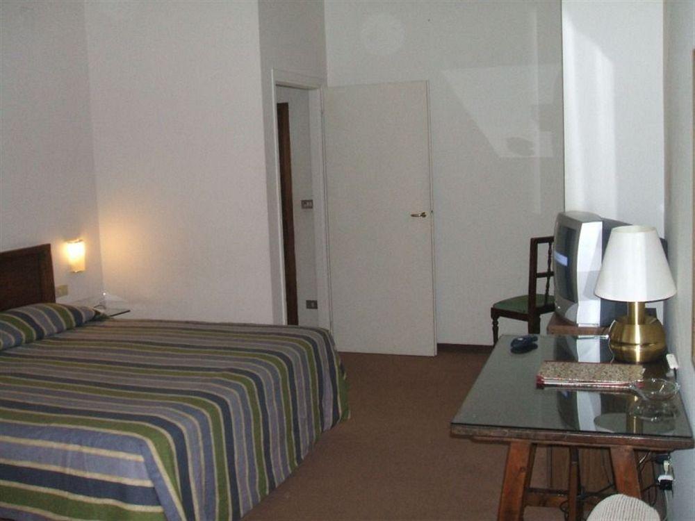 Hotel Villa Aurora Φιέζολε Εξωτερικό φωτογραφία